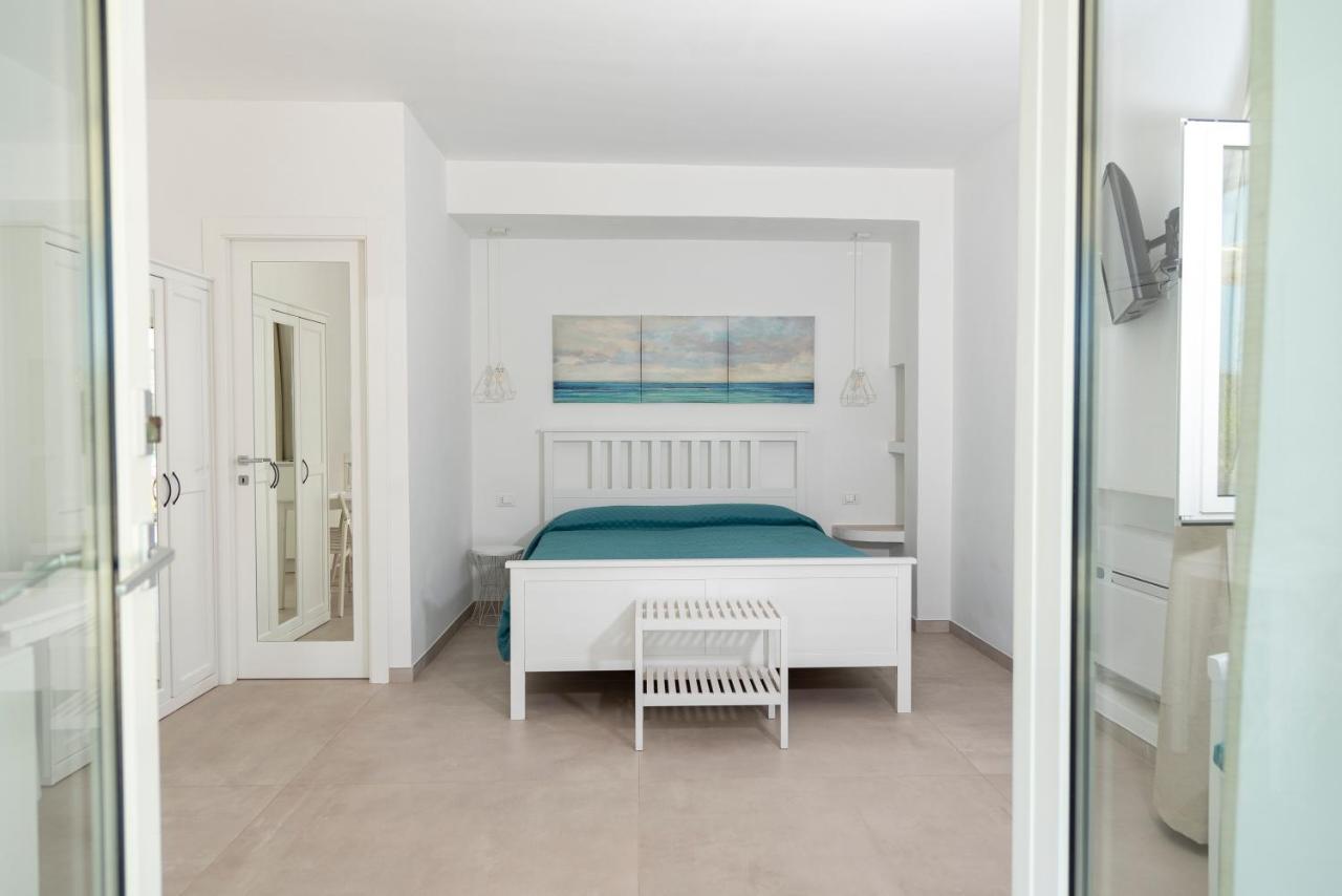 Maridea - Les Suites Du Soleil Ponza Extérieur photo